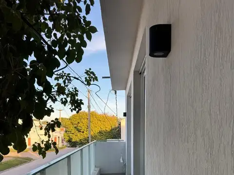 SE VENDE DEPARTAMENTO EN PLANTA ALTA -RECONQUISTA