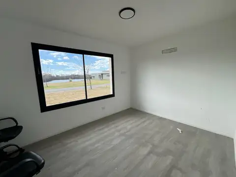 Casa en Alquiler con 1 cochera