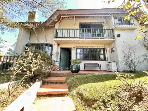 Venta casa - 6 Dormitorios. Playa mansa. Punta Del Este 