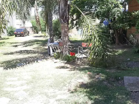 Casa en Venta con 5 cocheras