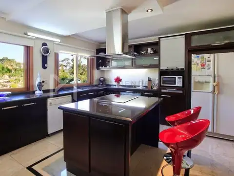 Casa en Venta en Punta del Este, USD 1.600.000