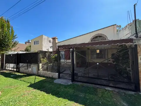 Casa en Venta en Ezpeleta Oeste, USD 98.000