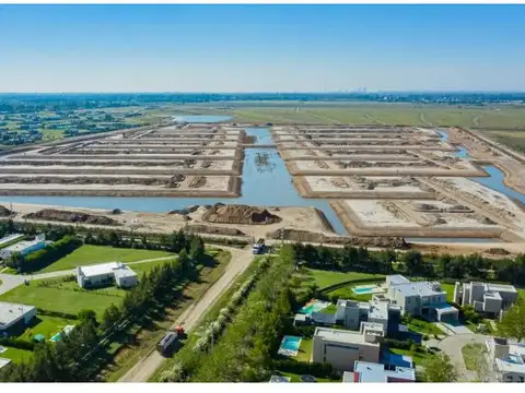 VENTA DE TERRENO - FUNES LAKE - CANAL CENTRAL Y OTROS