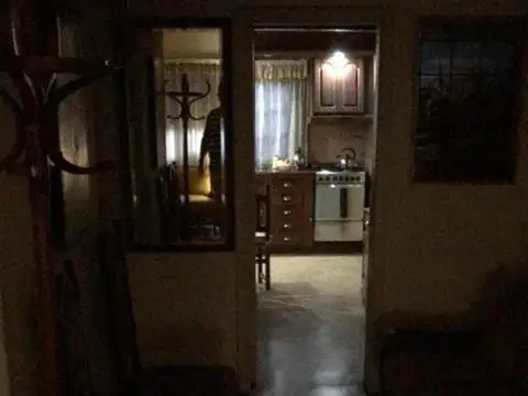 Casa 3 ambientes con 2 baños