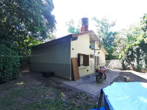 CASA EN PH  3 AMB  UNAMUN0 2406  GROSELLAR