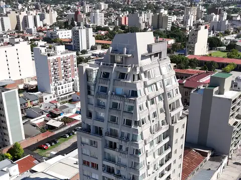 DEPARTAMENTO EN VENTA DOS DORMITORIOS TORRE DE LOS POETAS