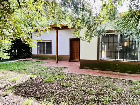 Quinta 3 ambientes en Venta en Manzanares. Casa y quincho más 3.000m2 terreno