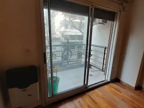Coronel Ramón Lorenzo Falcón 1600, Piso 2