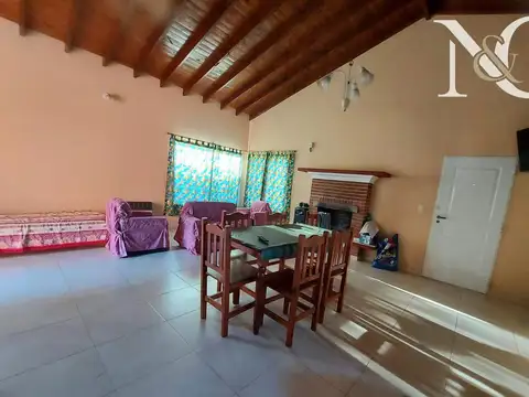 Casa 3 ambientes con 2 baños