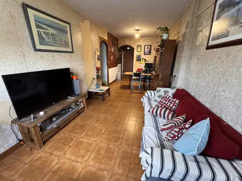 Departamento 4 ambientes con 1 baño