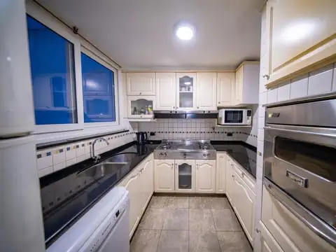 Departamento 5 ambientes con 3 baños