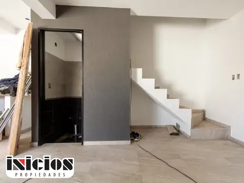 Casa 3 ambientes con 1 baño