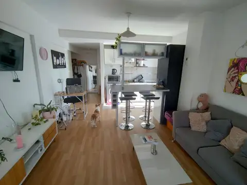 1 AMB Y 1/2 EN VENTA CABALLITO APTO PROFESIONAL 