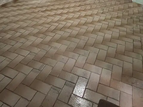 e echeverría 100