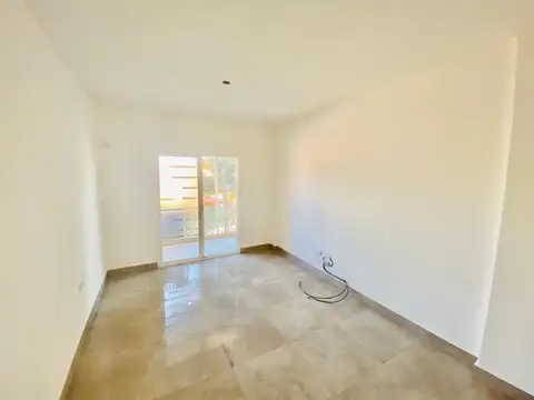 Departamento 2 amb. Lomas del Mirador.