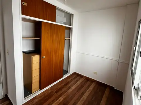 ALQUILER- Departamento 3 amb amplio ZONA CENTRICA.