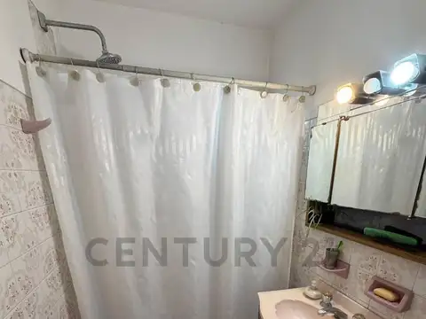 VENTA – PH 3 ambientes en planta alta | Primer piso por escalera | Caseros - Acepta permuta