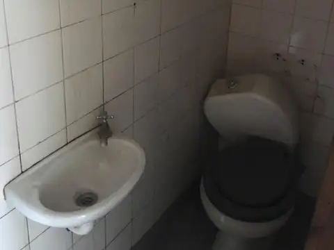 Local en Venta 60 años