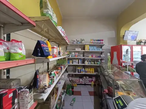 Local en Venta 57 años