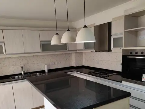 Casa en Alquiler al Norte