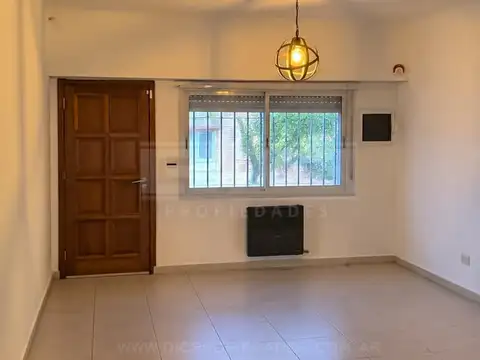 Casa en Alquiler en Florida Mitre/Este, $ 2.200.000