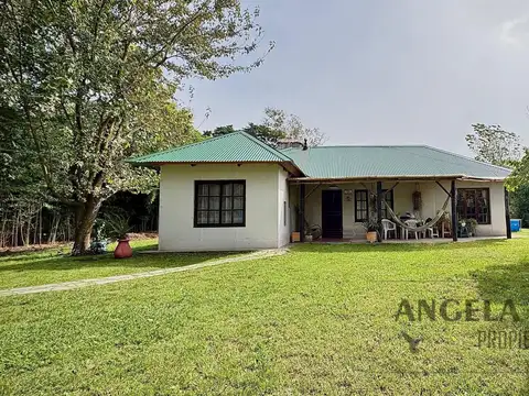 Hermosa Casa en Barrio parque Jularo.