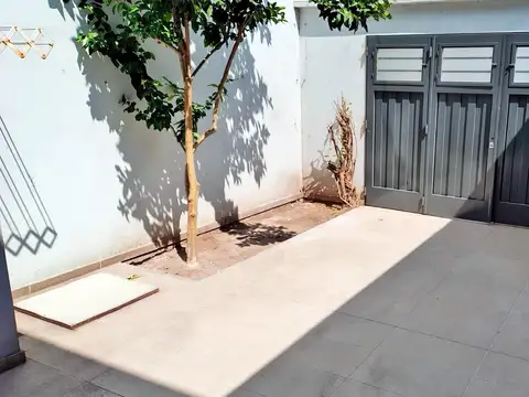 Casa en Alquiler al Sureste