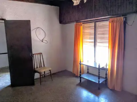 Casa en PH a remodelar o desarrollo en Berisso