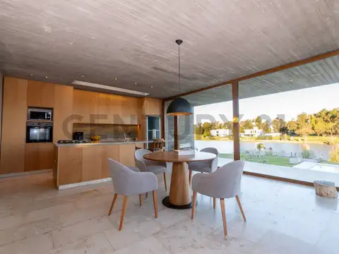 Casa en Venta al Noroeste