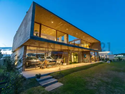 CASA EN VENTA EN AREA 60 LA VICTORIA