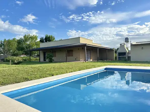 Casa en Venta en Lobos, USD 145.000