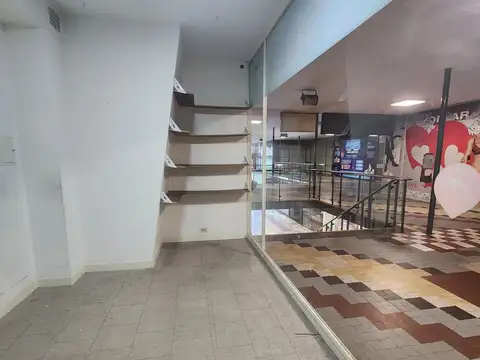 Local en Venta 61 años