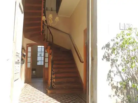 Casa 2 ambientes con 1 baño