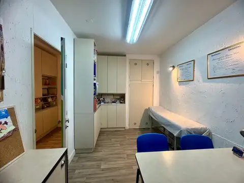 Monoambiente en venta Apto consultorio con patio en Paternal