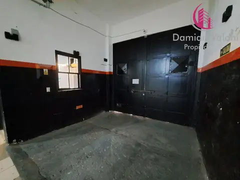 GRAN GALPON CON ENTRADA DE CAMIÓN Y OFICINA CON ENTRADA INDEPENDIENTE