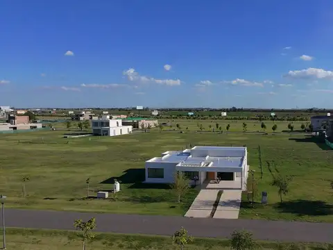 venta de Casa en Barrio Privado Vida club de campo