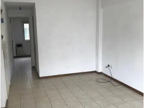 3 de Febrero 300, Piso 1