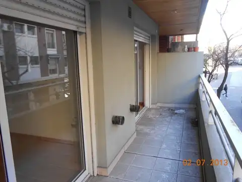 Tacuarí 1300, Piso 1