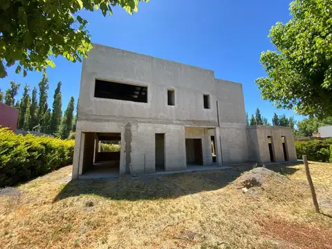 Casa a terminar en B° privado  Santa Rita. Plottier