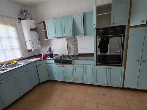 DEPARTAMENTO AV. RIVADAVIA-PLENO CENTRO COMODORO