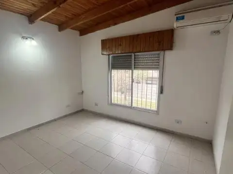 Departamento en Alquiler en General Pacheco, $ 550.000