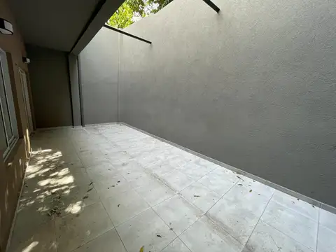 Depto Tipo Casa en Alquiler de 2 dormitorios