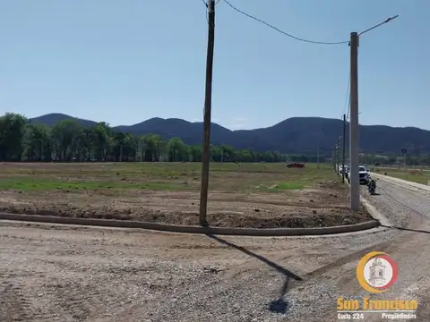 Jardines del Valle, Cerrillos