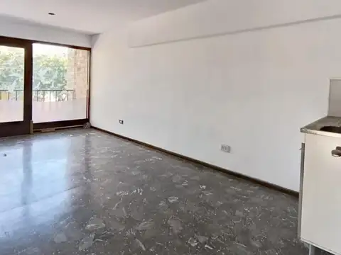 Local en Alquiler en Pedro Molina, $ 900.000