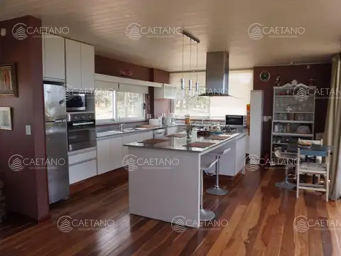 Casa en Alquiler Temporal en Manantiales, USD 27.600
