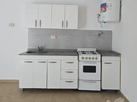 Depto Tipo Casa en Alquiler de 3 ambientes