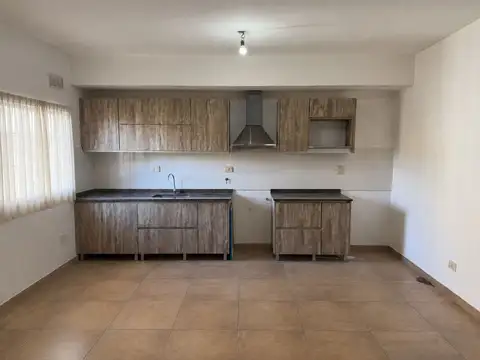 Depto Tipo Casa en Venta de 3 ambientes