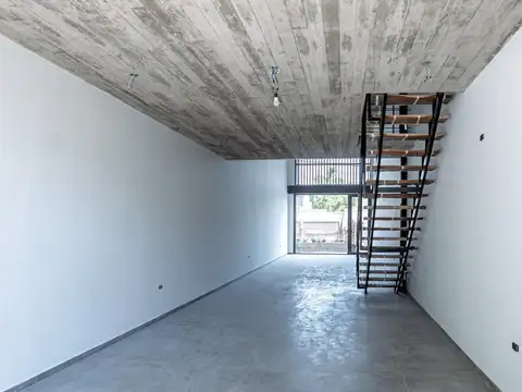 Local en Alquiler en Manuel B Gonnet, $ 1.800.000