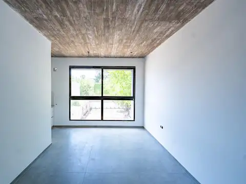 Local en Alquiler en Manuel B Gonnet, $ 1.800.000