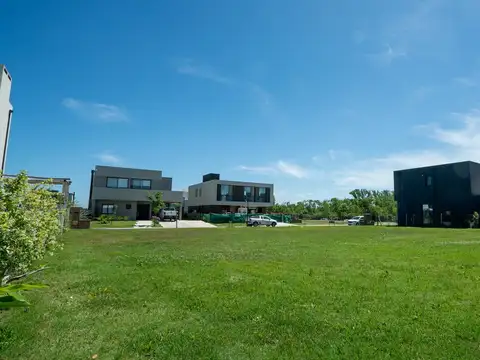 Terreno en Venta en Vila Marina II, USD 145.000
